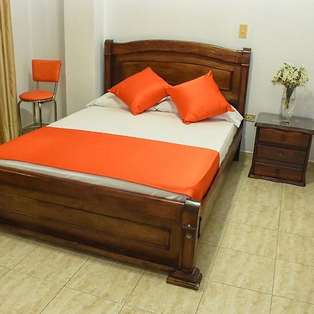 Hotel El Lago 2 Перейра Экстерьер фото